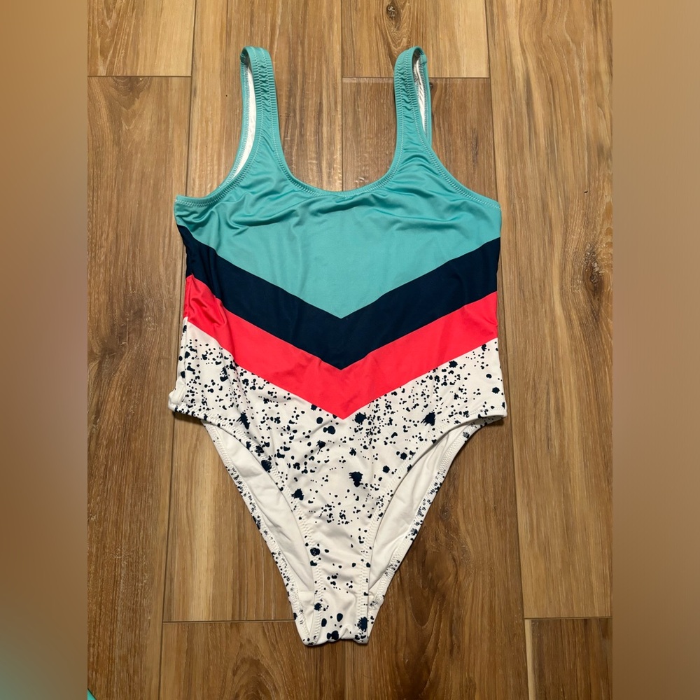 CHUBBIES - the splash down women’s swimsuit size medium